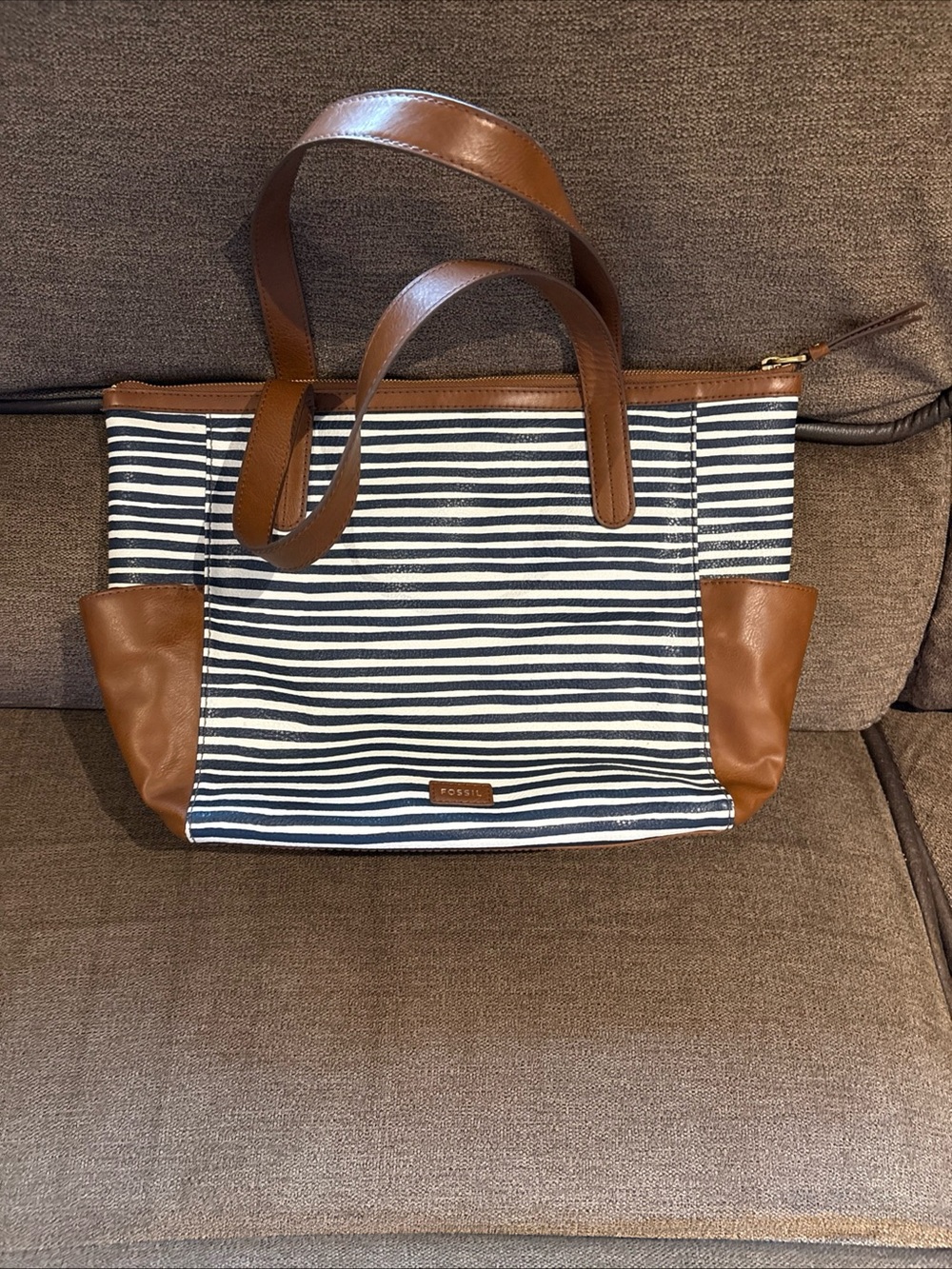 Fossil Keeley Satchel Tote; Shb 1909 Blue And White With Brown